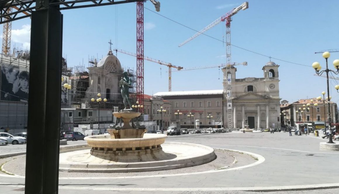 Aquila-piazza Duomo -slide