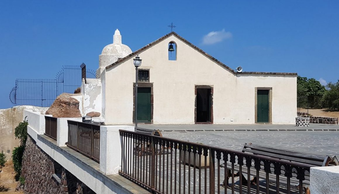 LIPARI Chiesa vecchiaQUATTROPIANI (3)