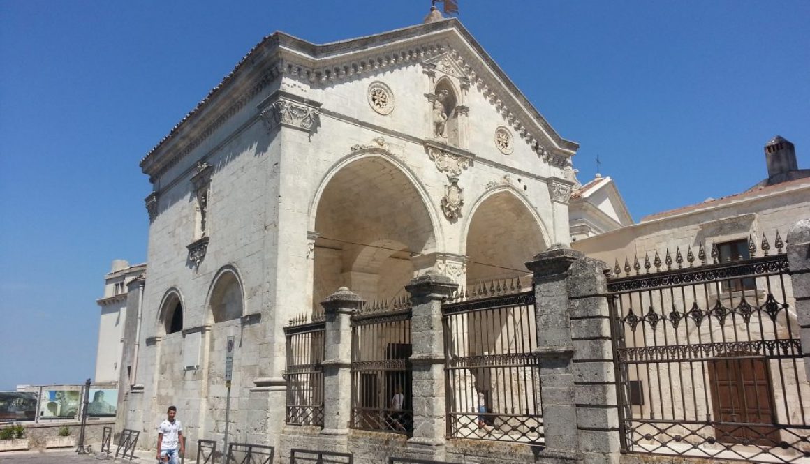 MONTE SANT'ANGELOBasilica Castel s.2